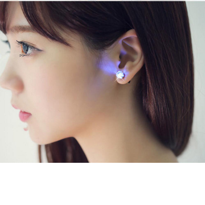 Fashion LED Earring Light Up Bright Earrings Glowing Ear Stud For DJ Dance Party Bar Girl Women Earring 1 Pair eprolo